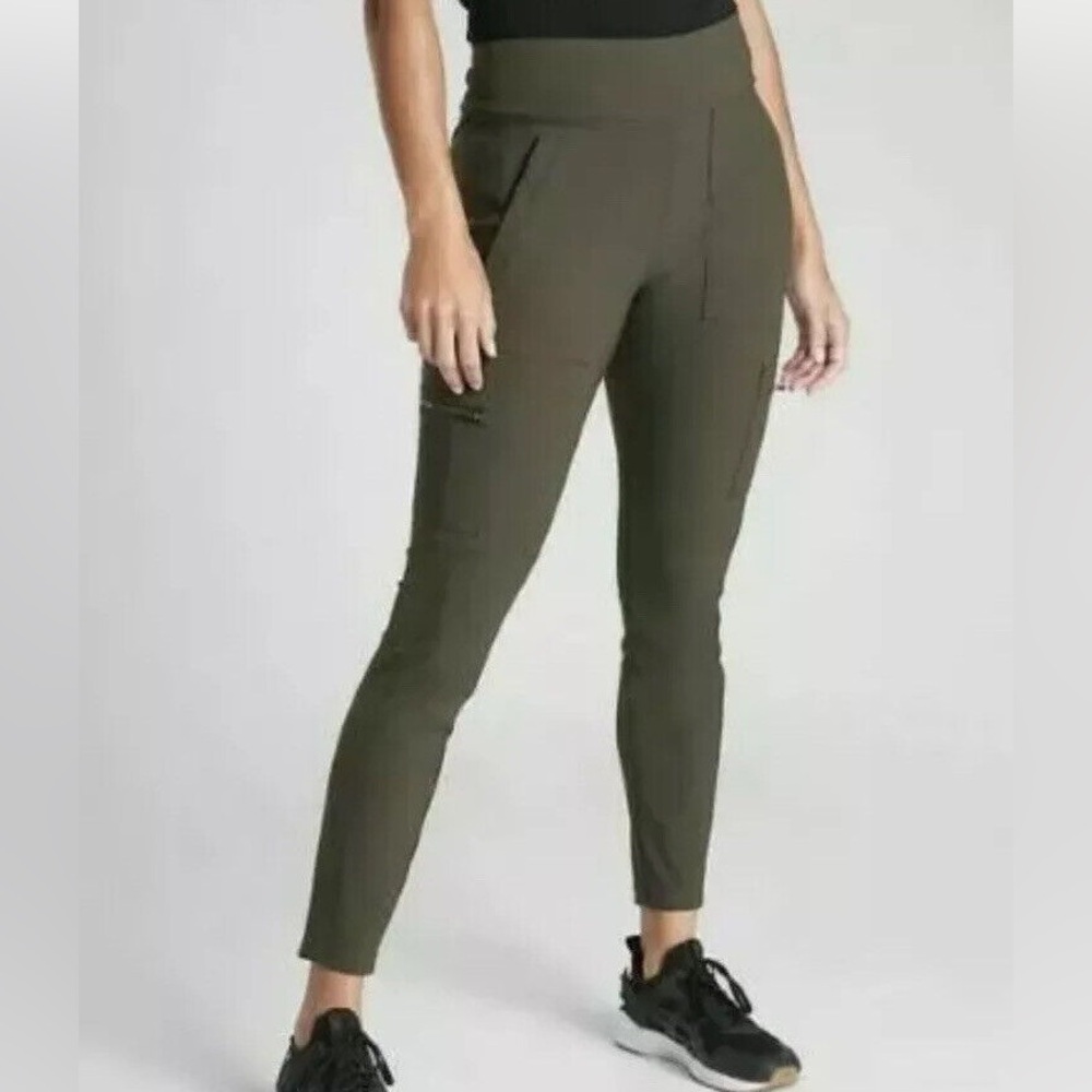 Athleta Green Headlands Hybrid Cargo Tight High Rise Leggings Size 2
